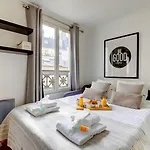 Bluestay 238 - Superbe Appartement A Paris